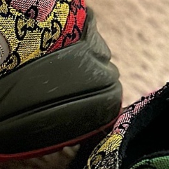 Gucci Sneakers Great Condition selling as is no box unisex - Picture 5 of 5